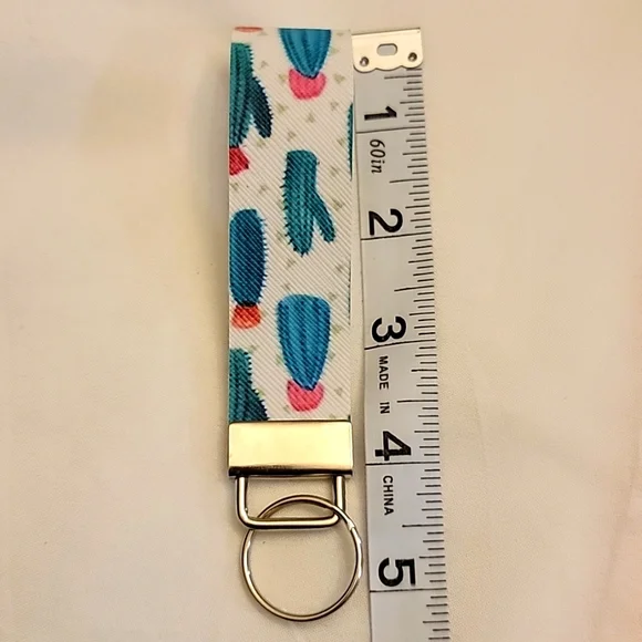 Handmade Faux Leather Catcus Wristlet Keychain - Picture 2 of 2